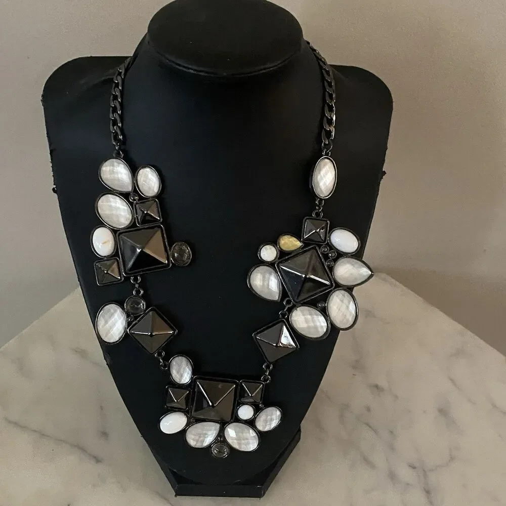 Statement Necklace Gun Metal Black White Faceted Choker Modern Artsy 17